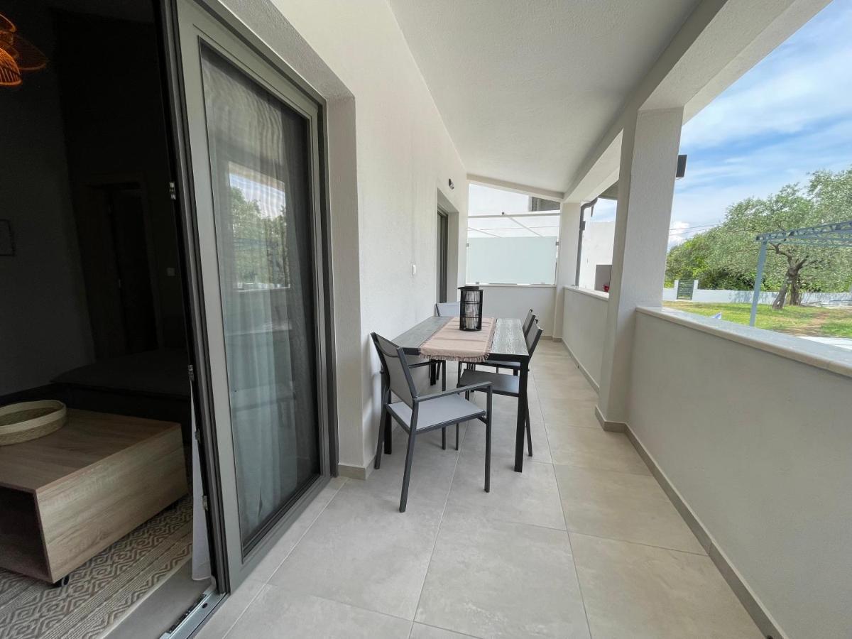 Vera Vita Apartments Skala Rachoni  Buitenkant foto